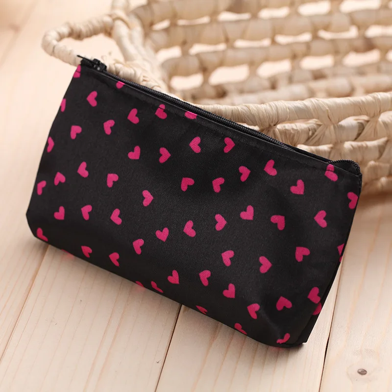 Reusable Zip Bag - Heart Pattern Zipper Makeup Bag Fashion