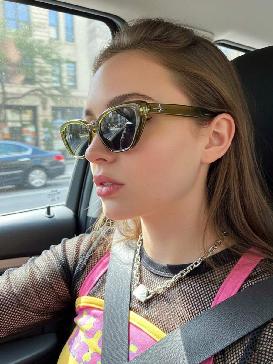 1pc Women's High-End Cat Eye S - Travel Accessories High End recensione e prezzo