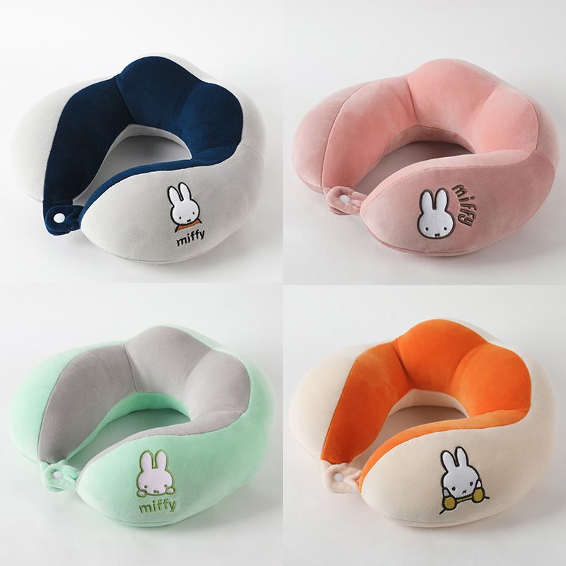 Miffy Super Cute U-shaped Pill - Travel Accessories Set recensione e prezzo