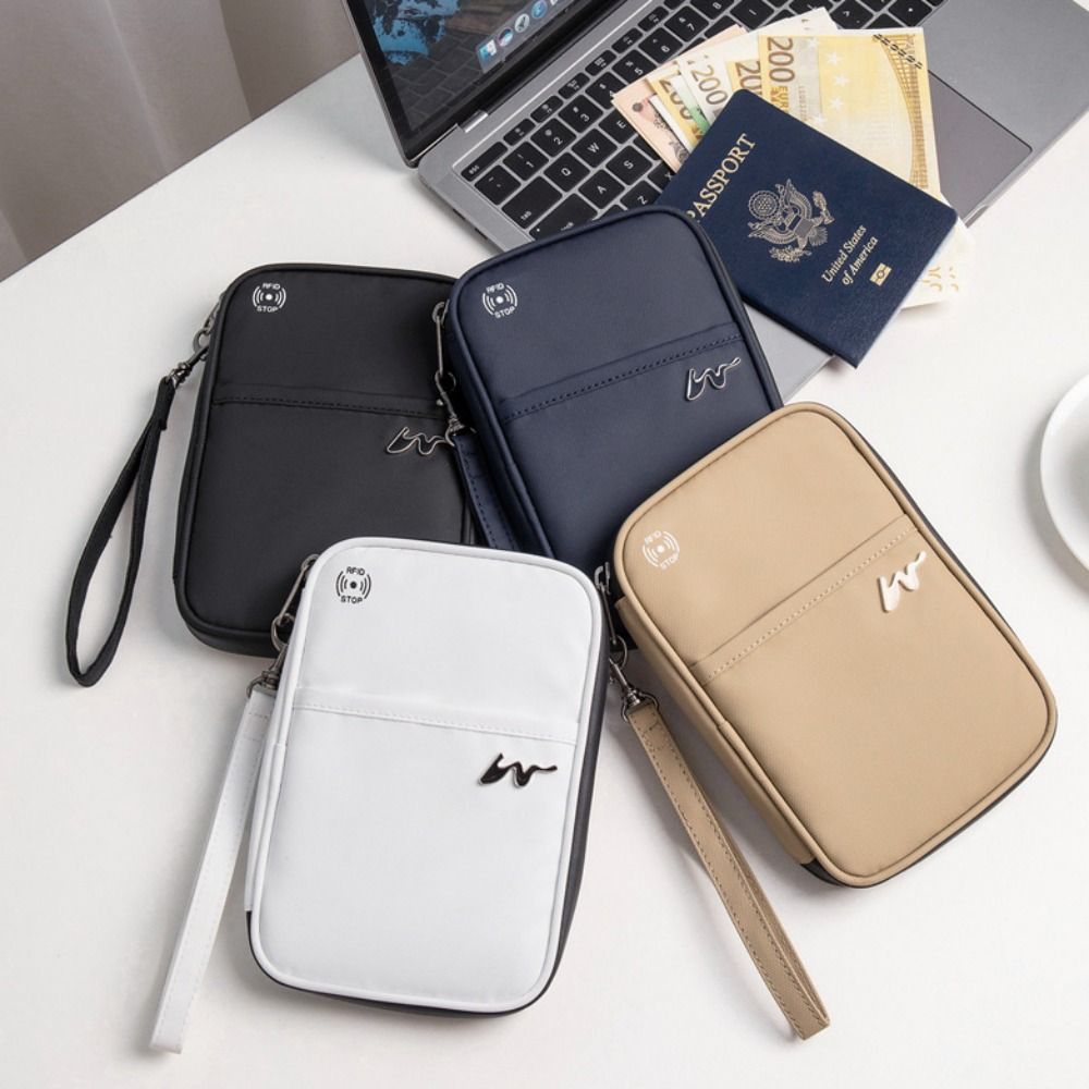 Portable Polyester Card Case L - Travel Accessories Rfid recensione e prezzo
