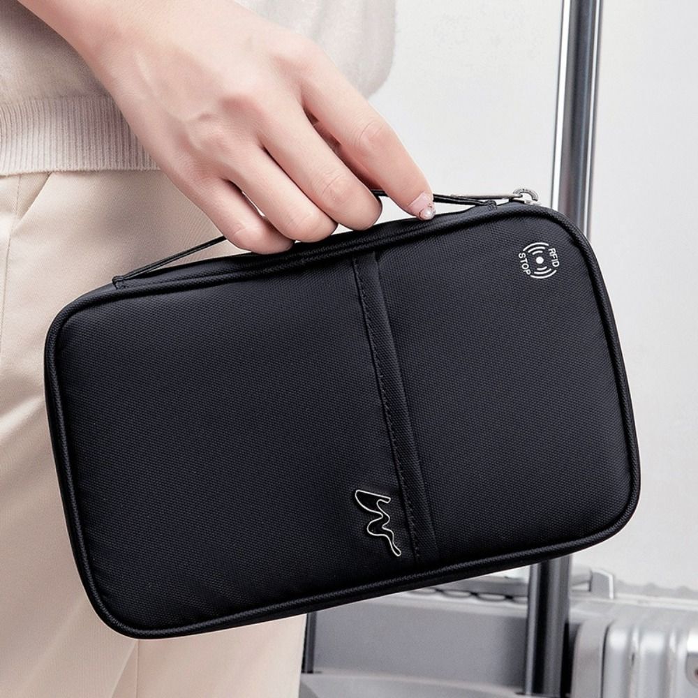 Portable Polyester Card Case L - Travel Accessories Rfid recensione e prezzo