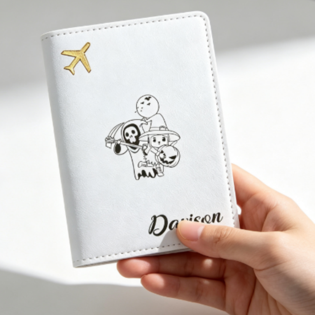 Personalized Name Leather Pass - Travel Accessories Meaning recensione e prezzo